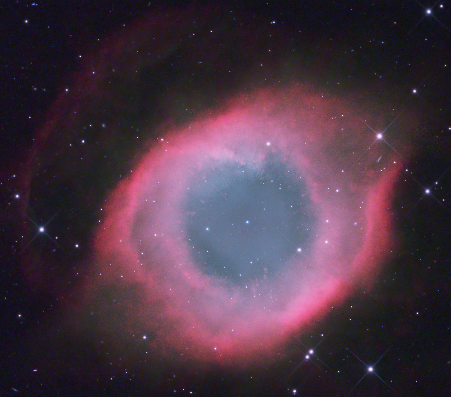 Helix-Nebel mit BlurXTerminator für den Kern NGC 7293