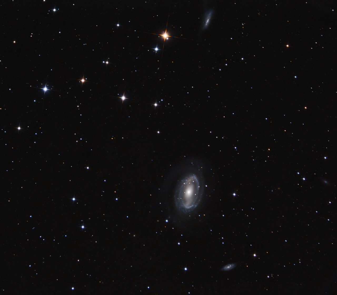 NGC4725 NGC 4725, NGC 4712, NGC 4747