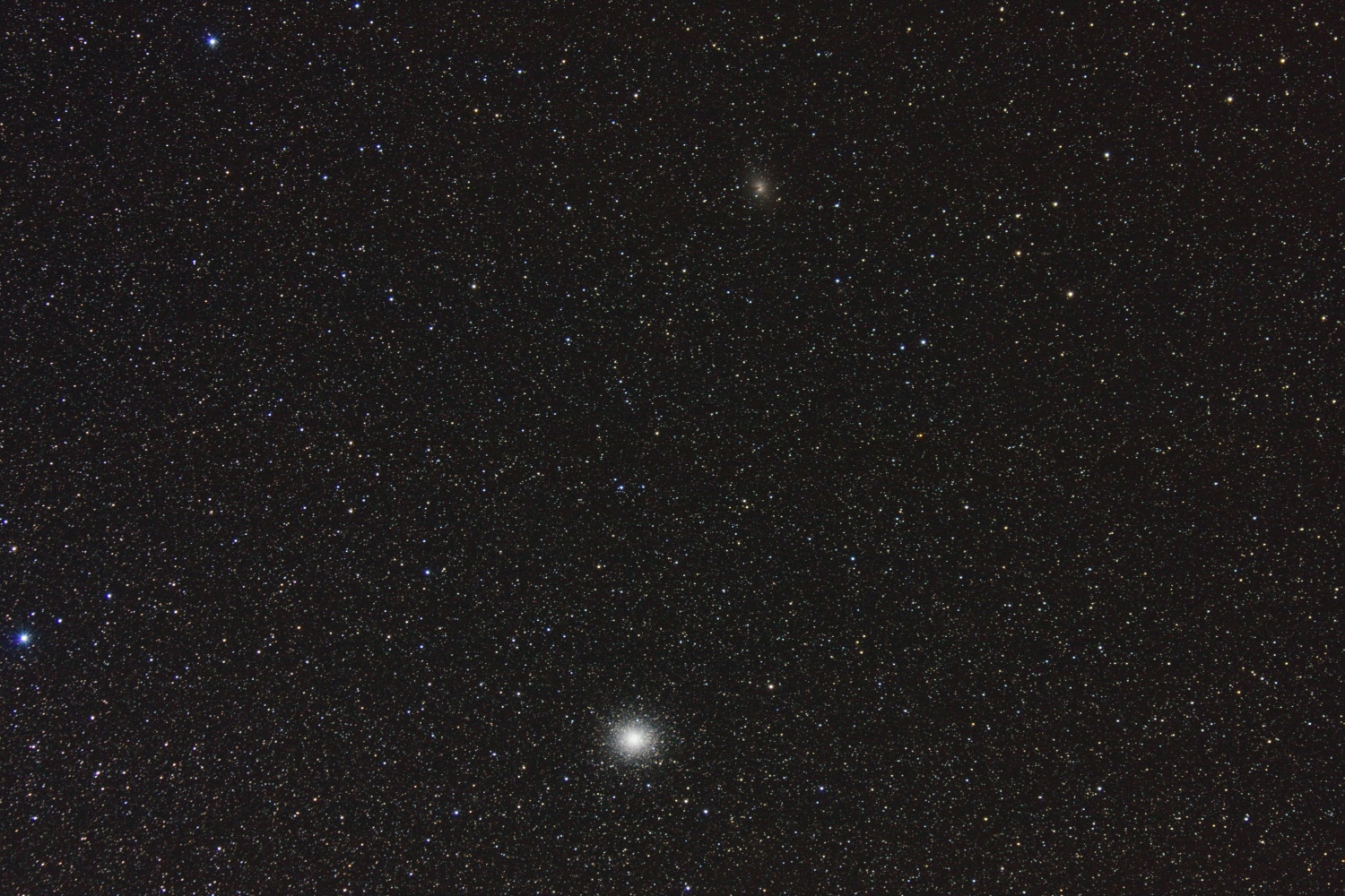 Omega Centauri mit Centaurus A NGC 5139, NGC 5128