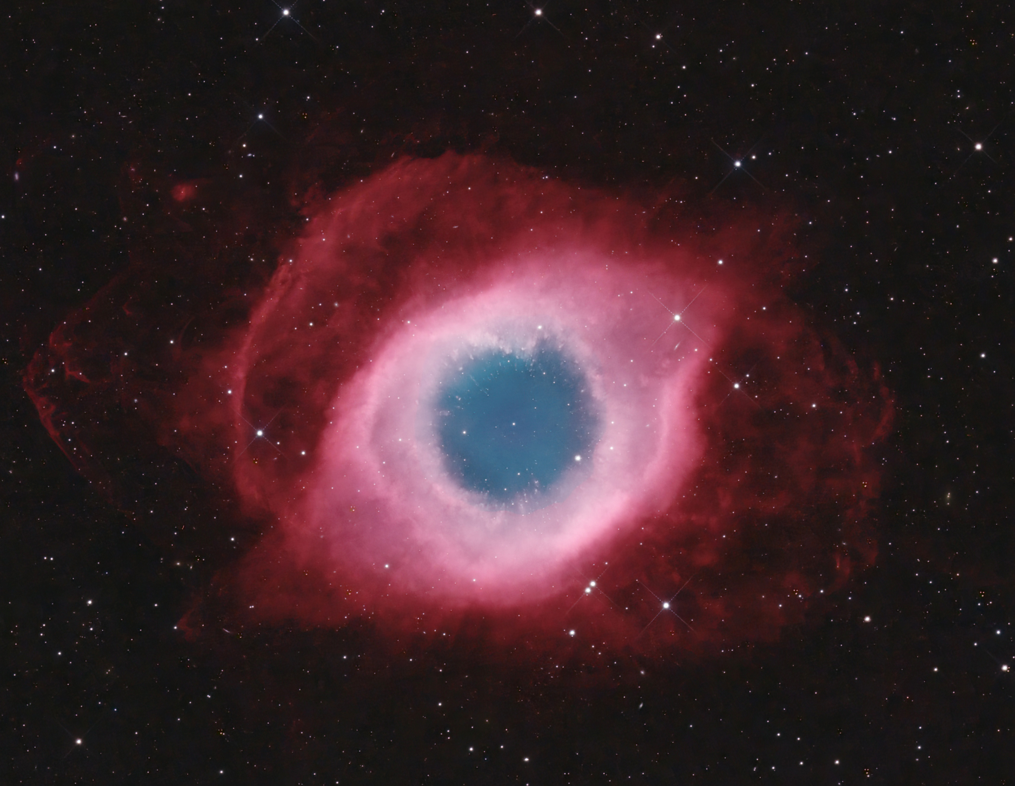 Helix-Nebel mit BlurXTerminator für den Kern NGC 7293