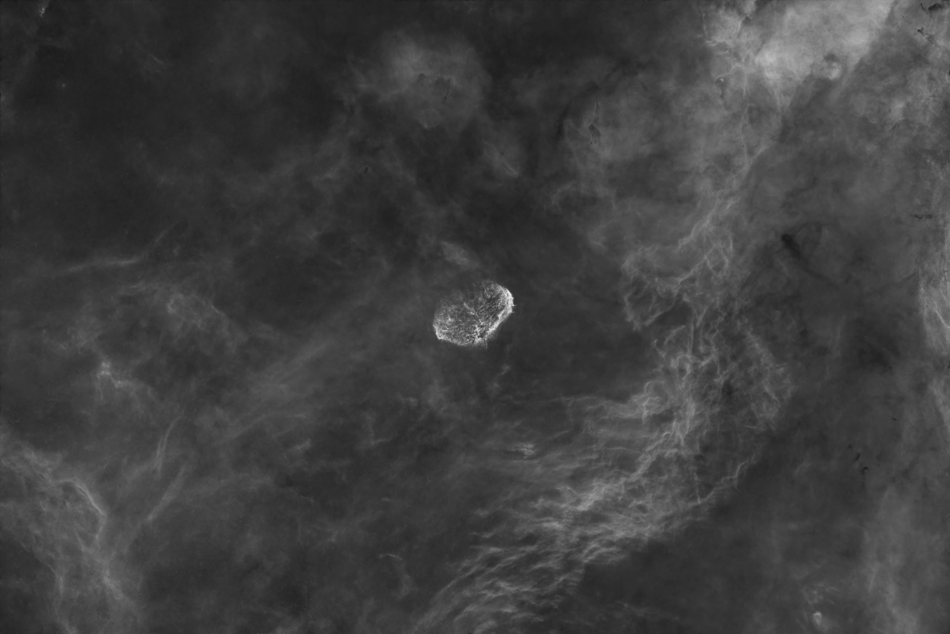 H-Alpha Strukturen um NGC 6888  NGC 6888