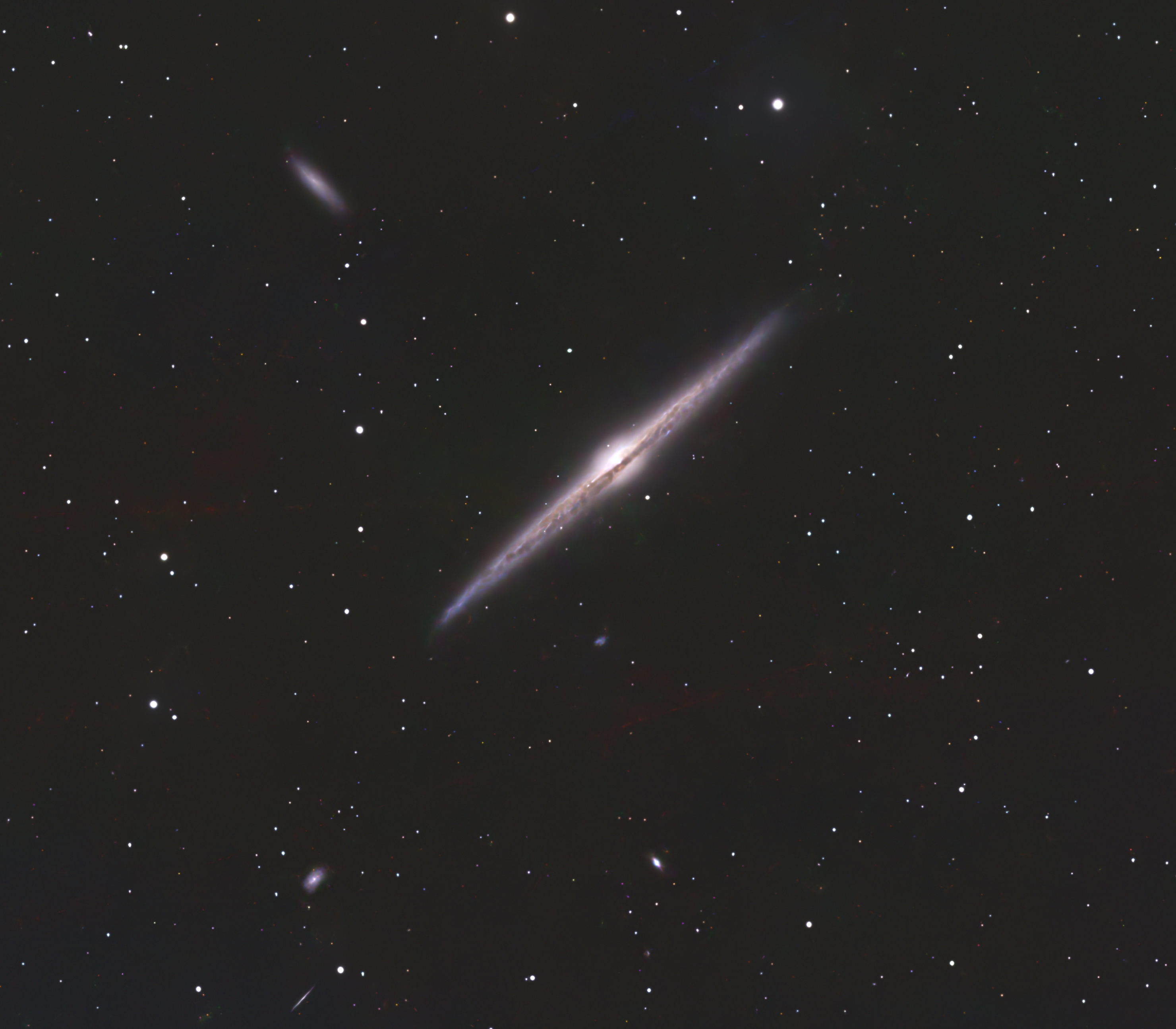 NGC 4565 NGC 4565, NGC 4562