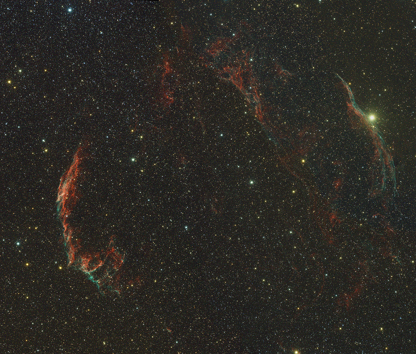 Cirrusnebel in Farbe NGC 6992, NGC 6960, NGC 6974