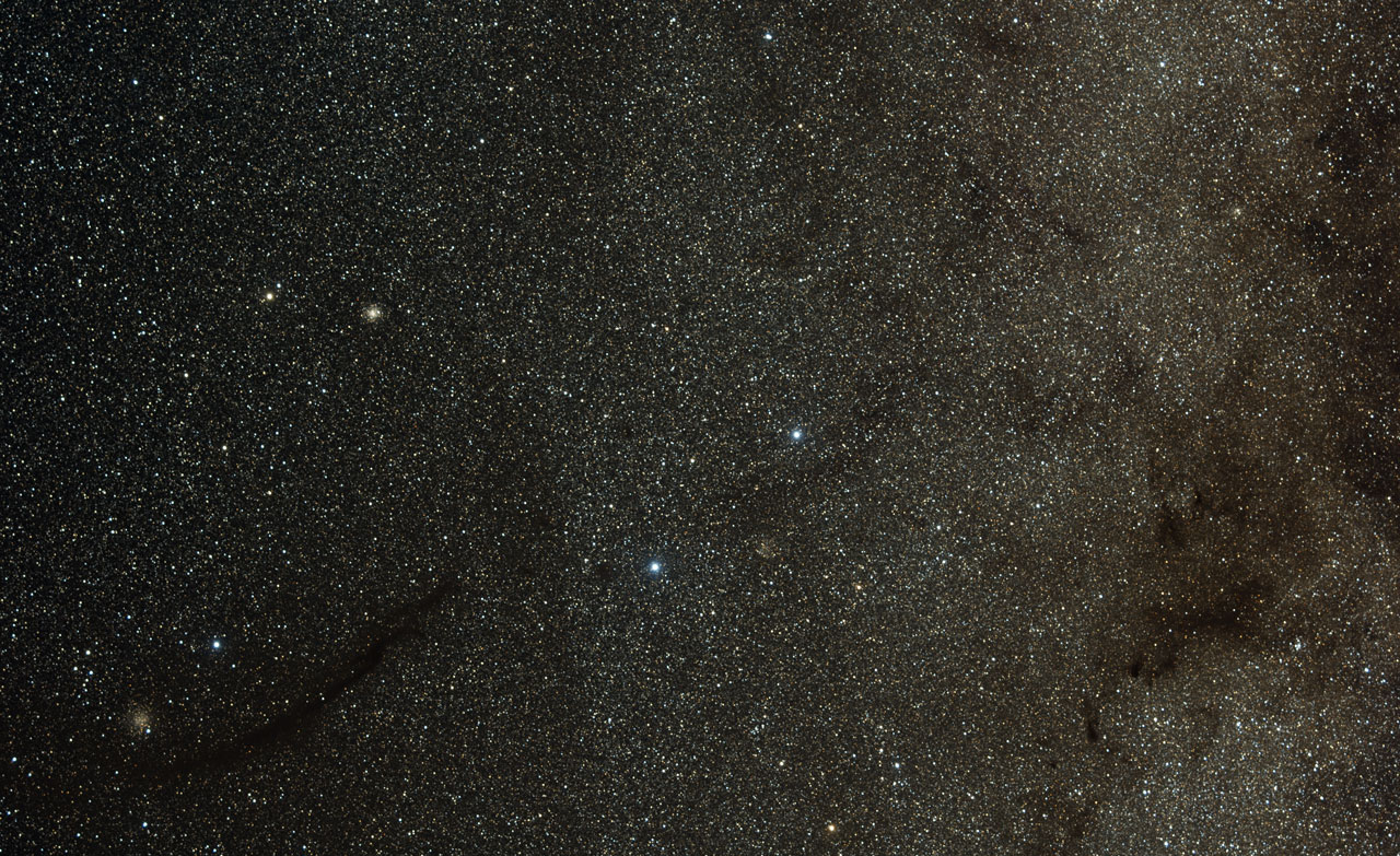 135mm  - Dark Doodad Nebula Sandqvist 149 NGC 4373, NGC 4833